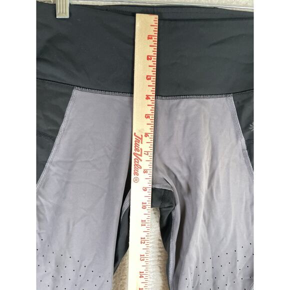 Athleta Leggings Womens Medium Petite Stealth Trucool 7/8 Colorblock Perforated - Picture 6 of 16